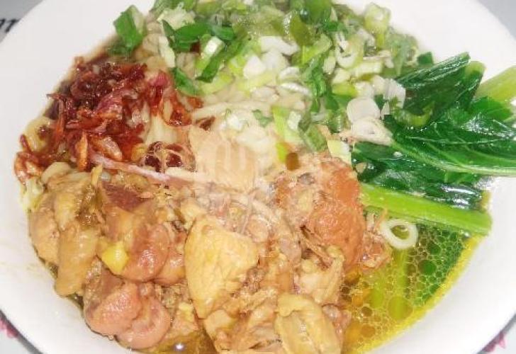 Mie Ayam Mupakat Pak Mo: Rahasia Rasa yang Bikin Cilacap Bergetar